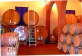 Red wine in barrel Rotwein im Fass